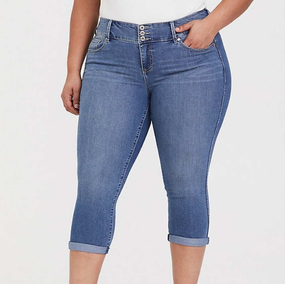 Torrid Size 28 Crop Jeggings